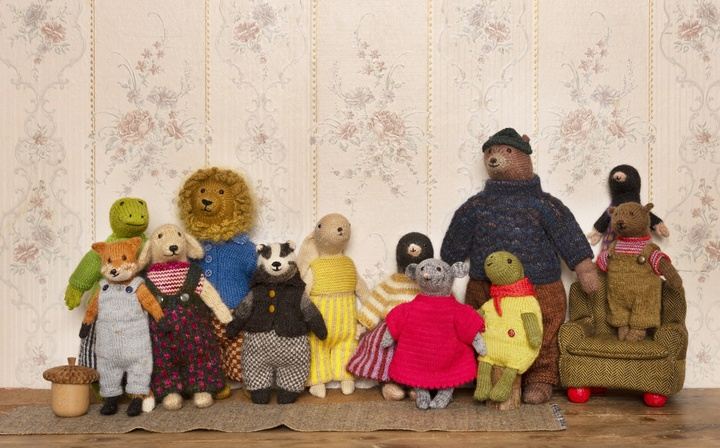 Family of knitted characters